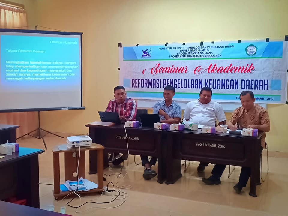 SEMINAR AKADEMIK PASCASARJANA