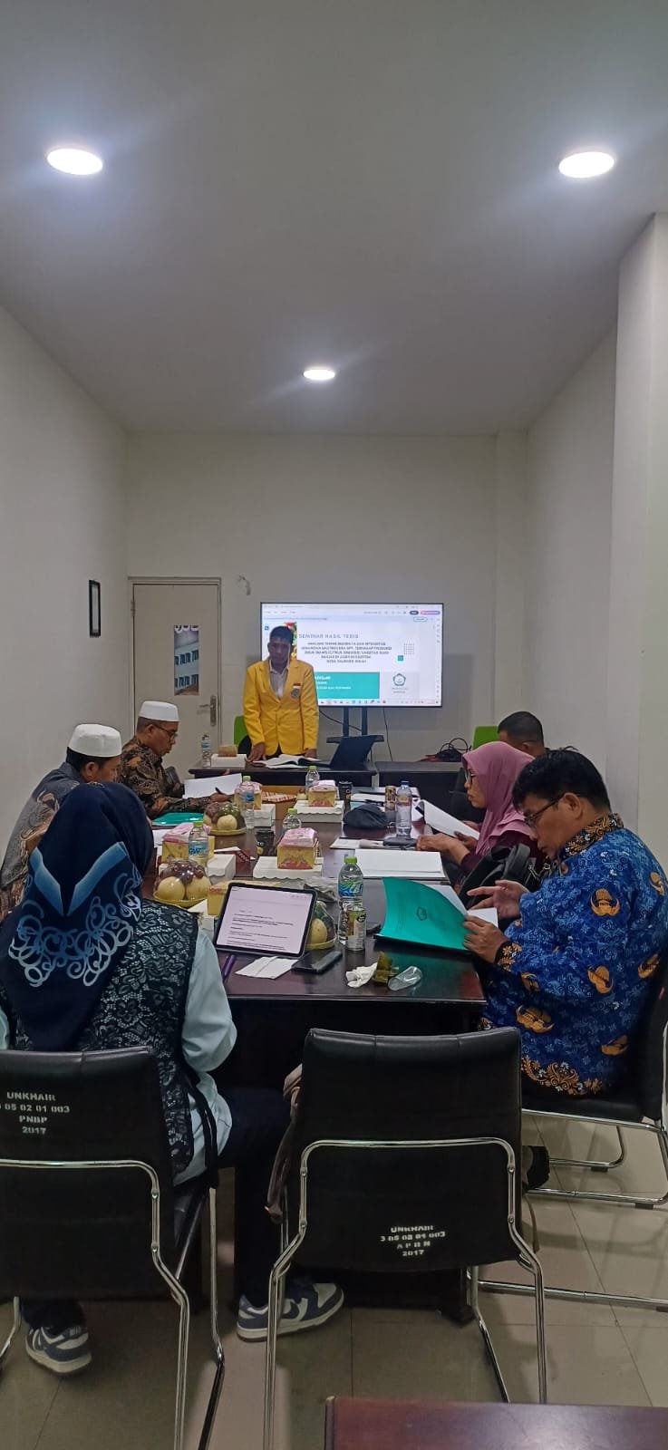 Seminar Hasil Mahasiswa S2 Ilmu Pertanian, Rahmatullah, Bahas Teknik Budidaya dan Serangan Bactrocera spp. pada Jeruk Manis Siam Banjar